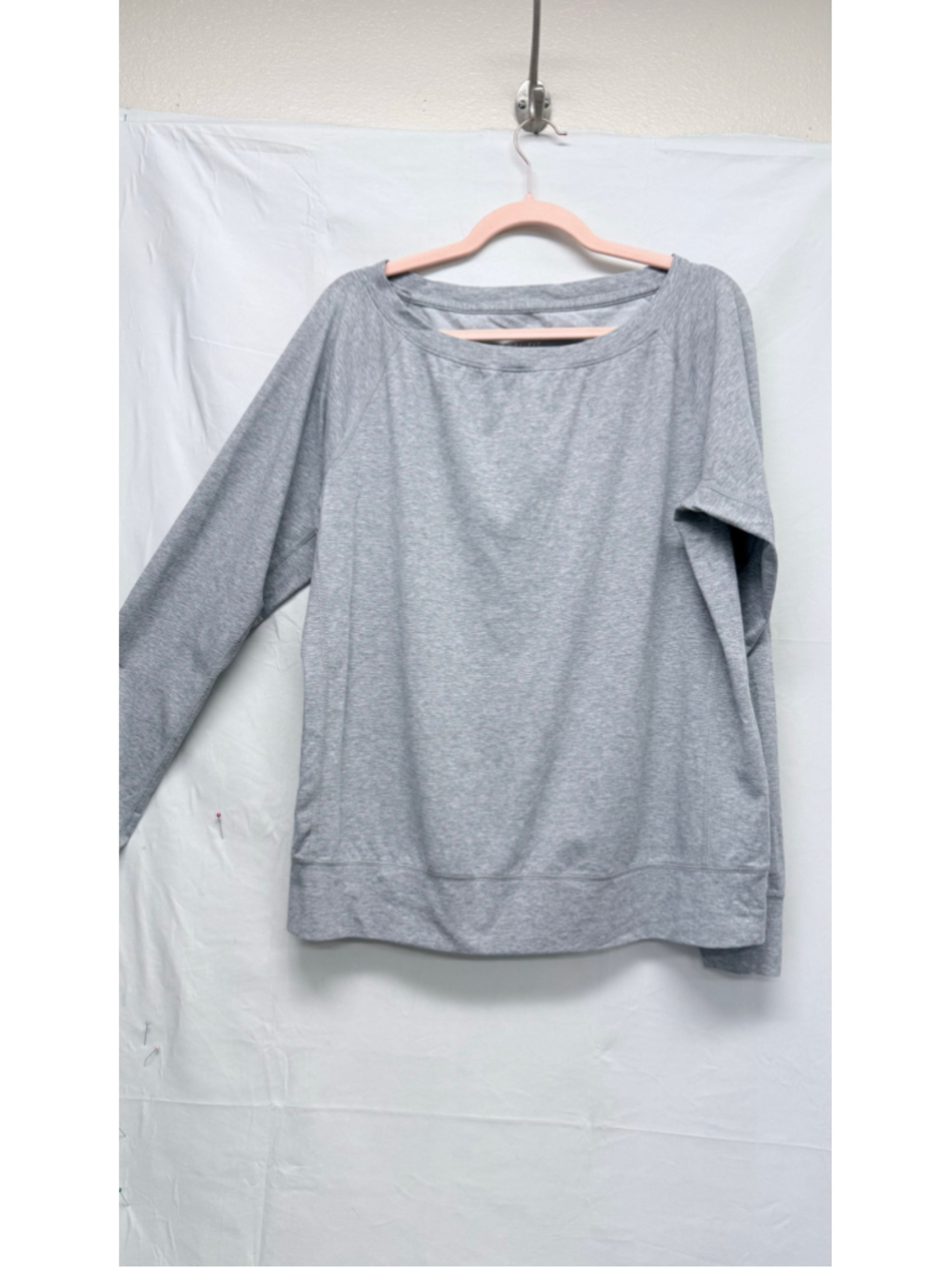 Women's Nike Dri-Fit Grey Sweatshirt Size L